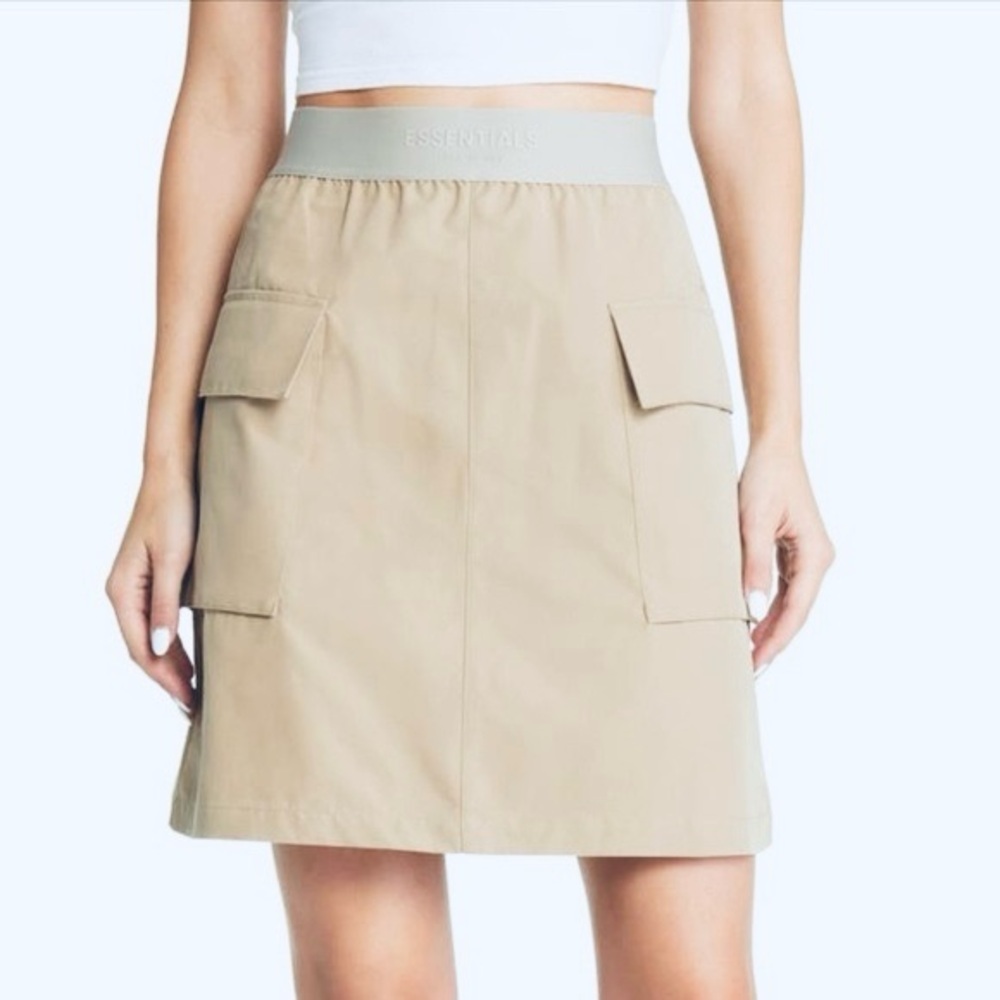 NWT. Fear of God Essentials. Women's Wheat Cargo Mini Skirt. Size XS.
